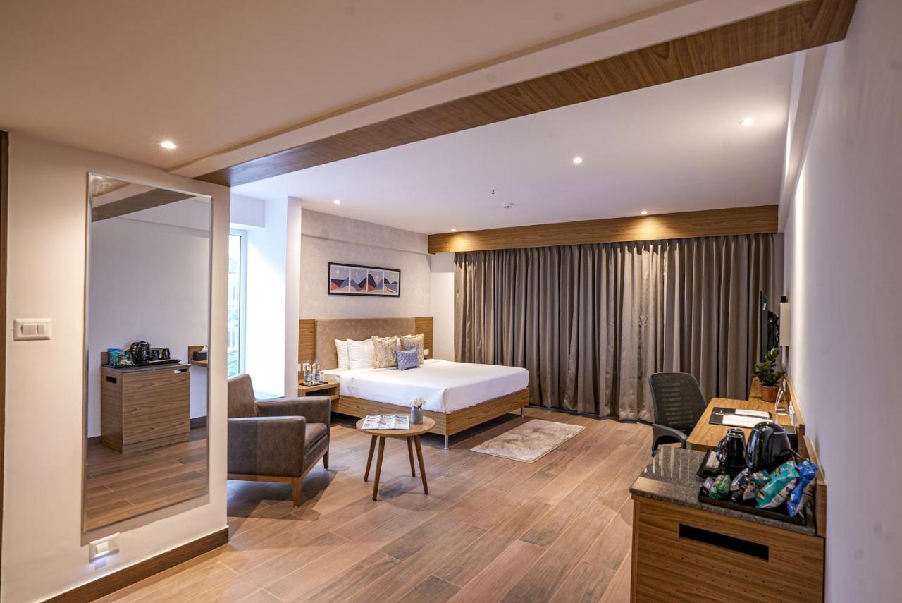 The Sulit Whitefield Hotell Bangalore Exteriör bild
