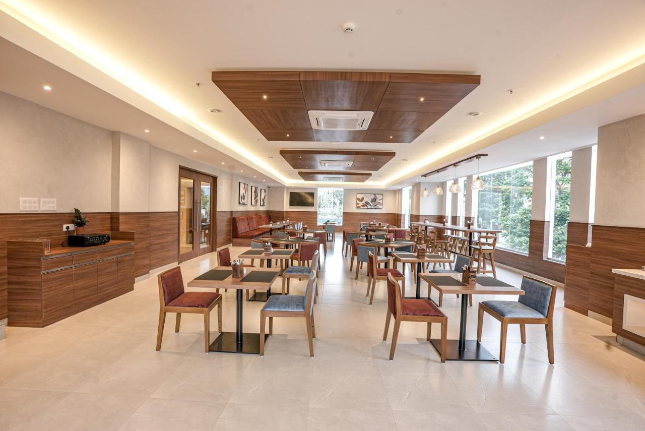 The Sulit Whitefield Hotell Bangalore Exteriör bild