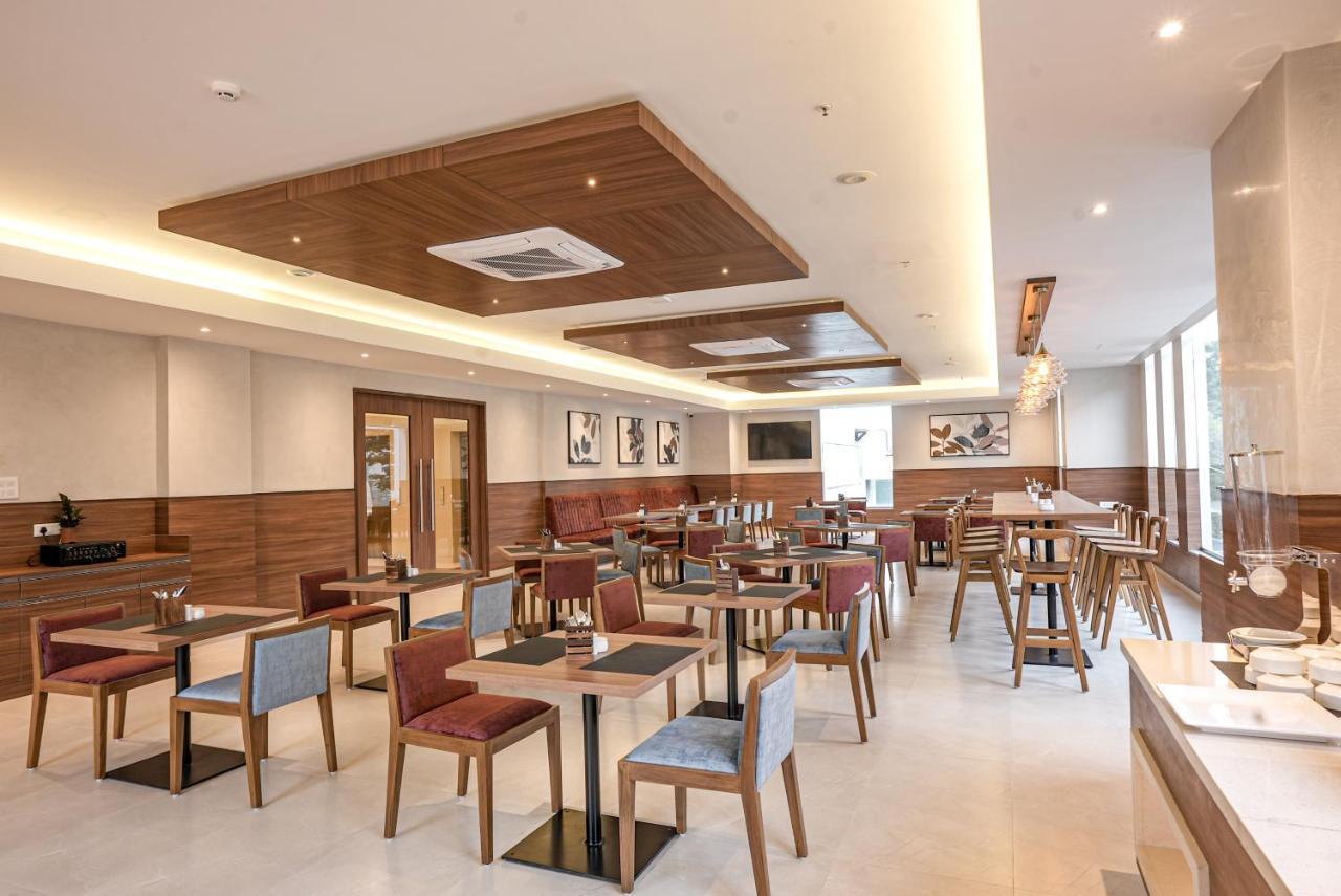 The Sulit Whitefield Hotell Bangalore Exteriör bild
