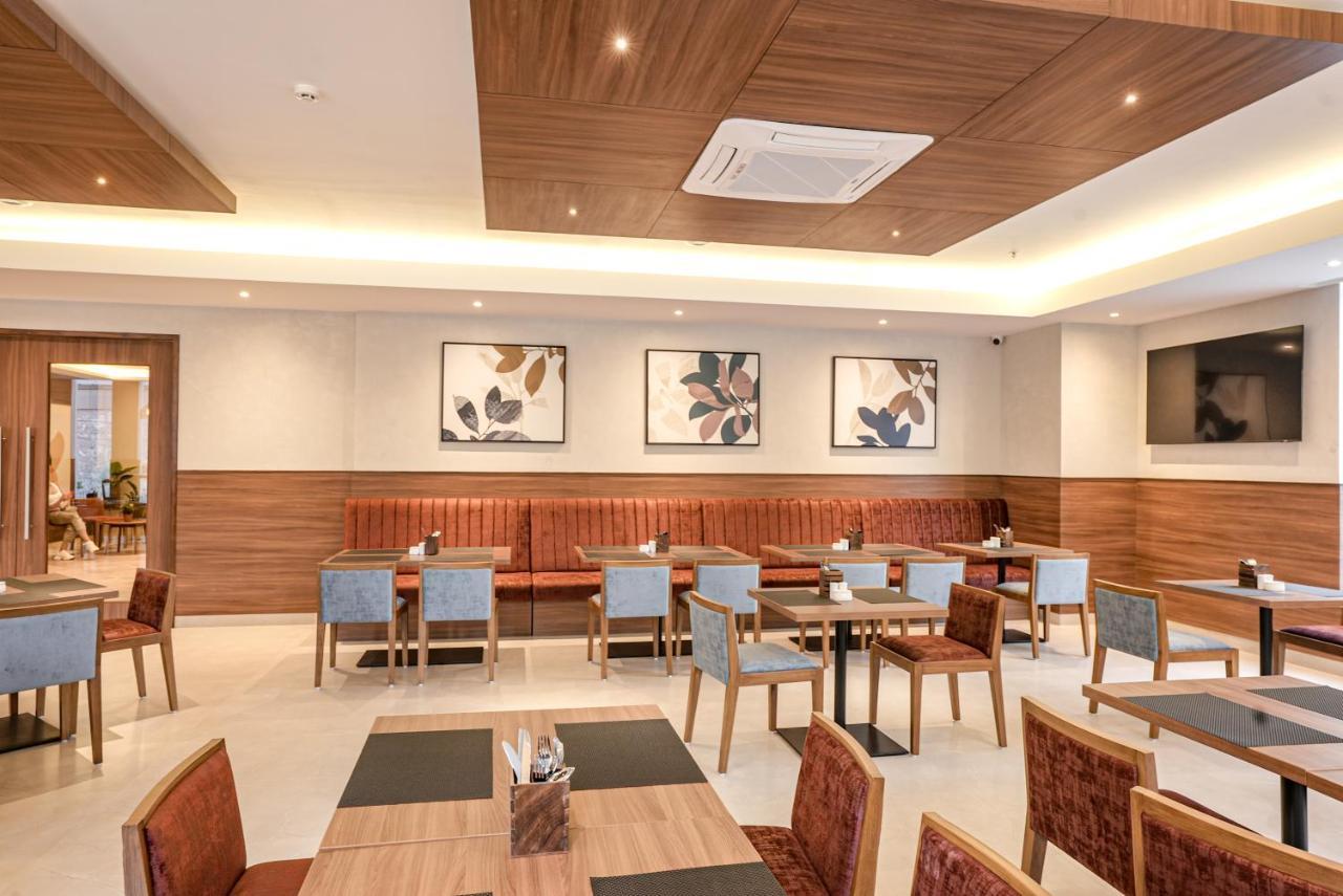 The Sulit Whitefield Hotell Bangalore Exteriör bild
