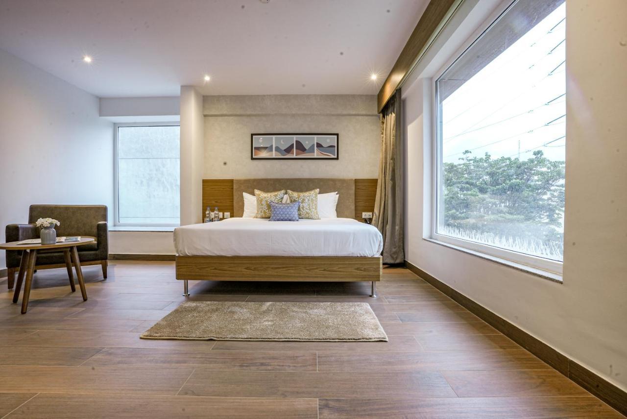The Sulit Whitefield Hotell Bangalore Exteriör bild